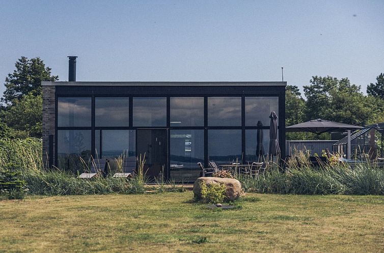 Vakantiehuis "Bondi" - 75m from the sea