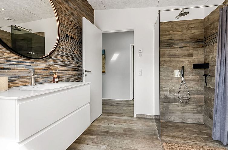 Vakantiehuis "Bondi" - 75m from the sea