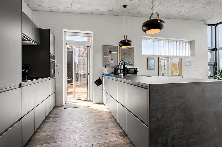 Vakantiehuis "Bondi" - 75m from the sea