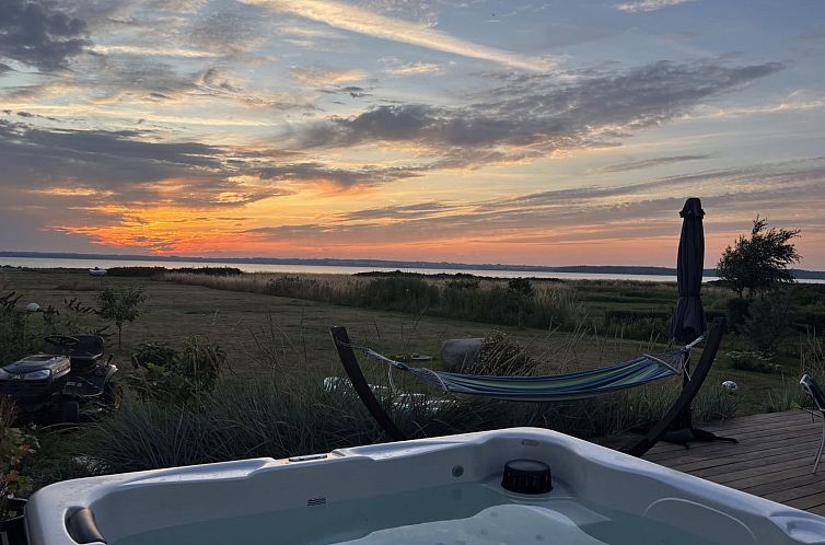 Vakantiehuis "Bondi" - 75m from the sea