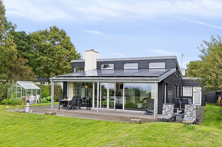 Vakantiehuis "Nilson" - 50m from the sea