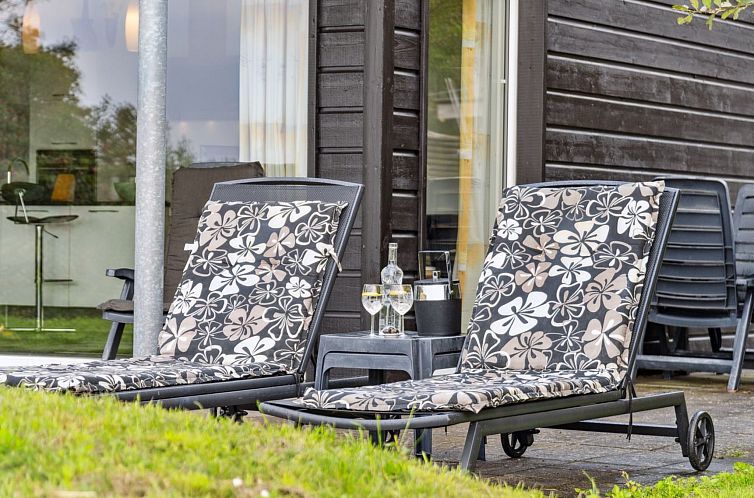 Vakantiehuis "Nilson" - 50m from the sea