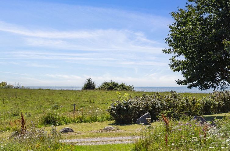 Vakantiehuis "Bæver" - 200m from the sea