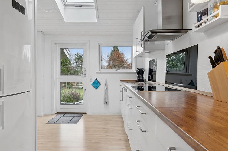 Vakantiehuis "Rik" - 2km from the sea