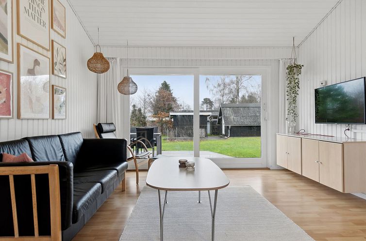 Vakantiehuis "Rik" - 2km from the sea