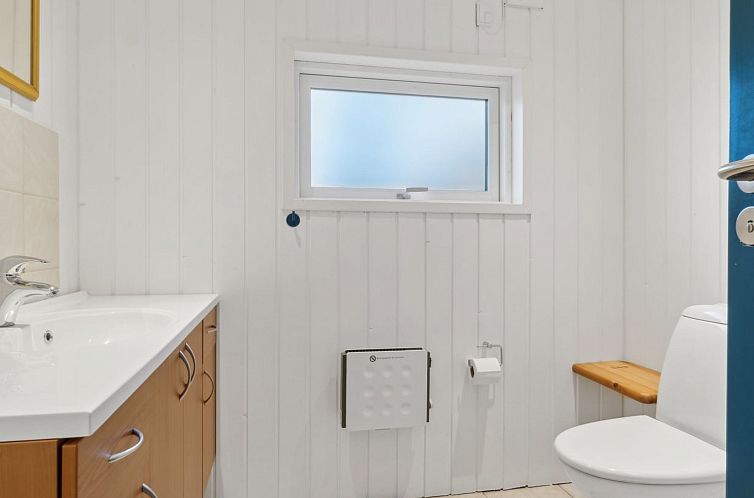 Vakantiehuis "Rik" - 2km from the sea