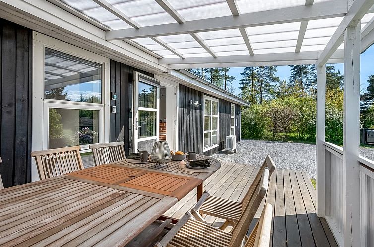 Vakantiehuis "Rik" - 2km from the sea