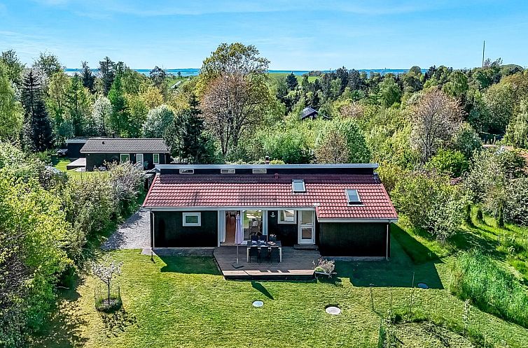 Vakantiehuis "Rik" - 2km from the sea