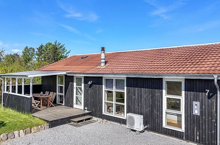 Vakantiehuis "Rik" - 2km from the sea