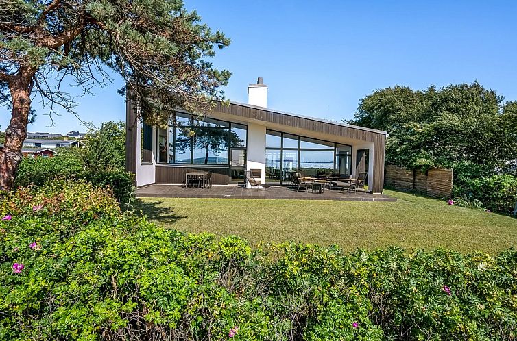 Vakantiehuis "Nille" - 30m from the sea