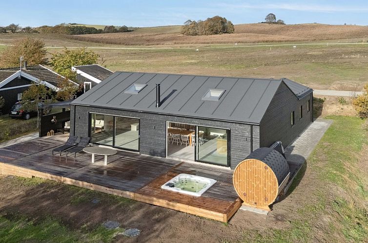 Vakantiehuis "Antomine" - 150m from the sea