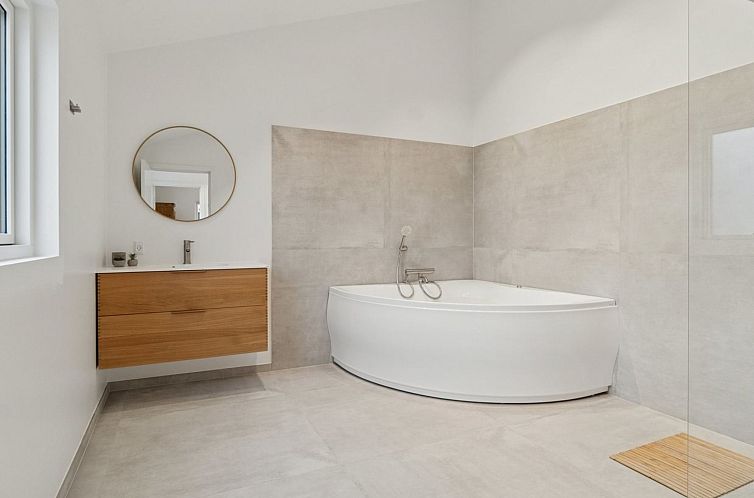 Vakantiehuis "Antomine" - 150m from the sea