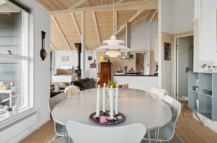 Vakantiehuis "Elspeth" - 25m from the sea