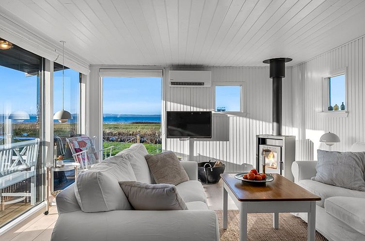 Vakantiehuis "Gustav" - 50m from the sea