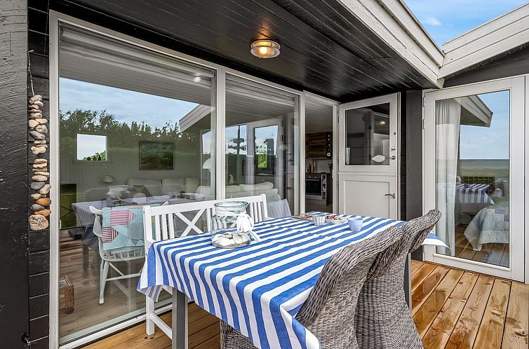 Vakantiehuis "Gustav" - 50m from the sea