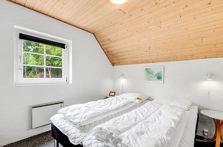 Vakantiehuis "Ulf" - 2km from the sea