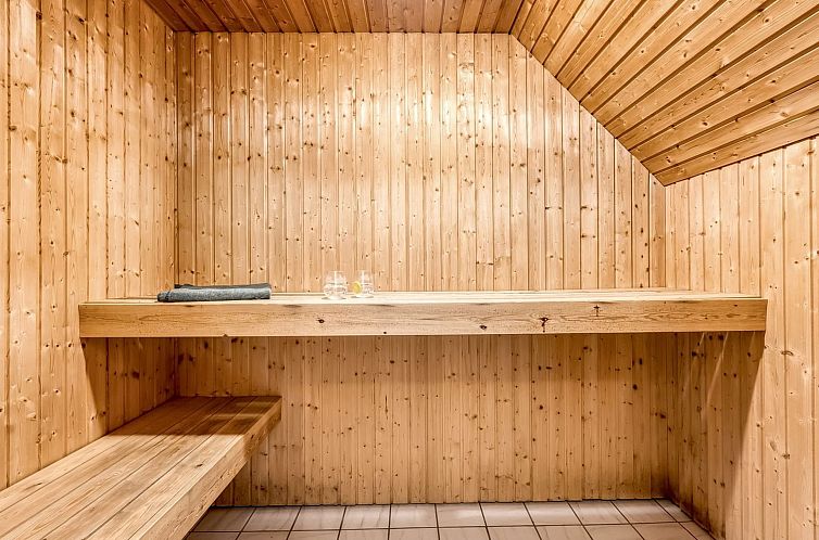 Vakantiehuis "Aagot" - 1.7km from the sea