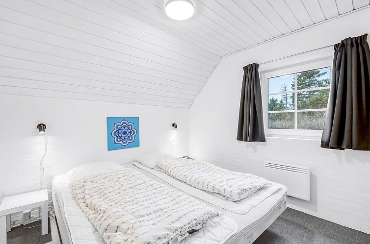 Vakantiehuis "Aagot" - 1.7km from the sea