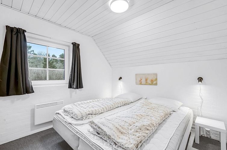 Vakantiehuis "Aagot" - 1.7km from the sea