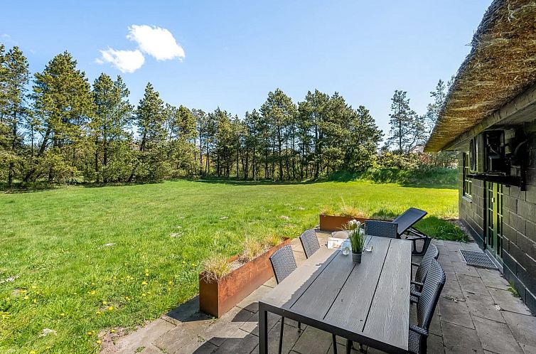 Vakantiehuis "Matilda" - 1.6km from the sea