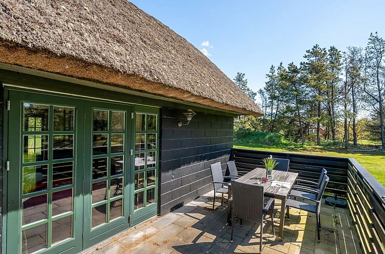 Vakantiehuis "Matilda" - 1.6km from the sea