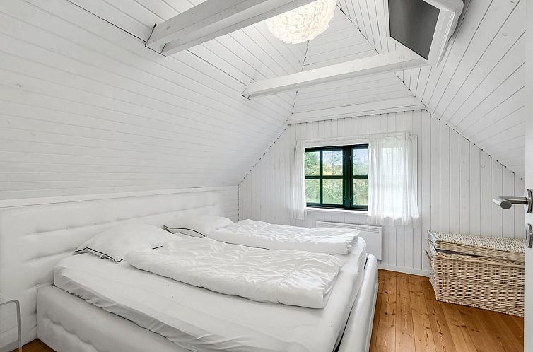 Vakantiehuis "Matilda" - 1.6km from the sea