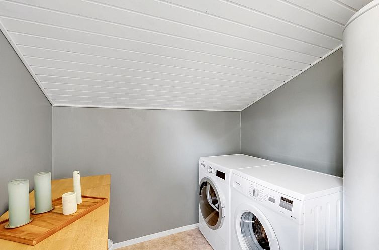 Vakantiehuis "Embla" - 500m to the fjord