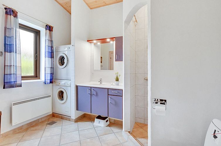 Vakantiehuis "Rika" - 525m to the fjord