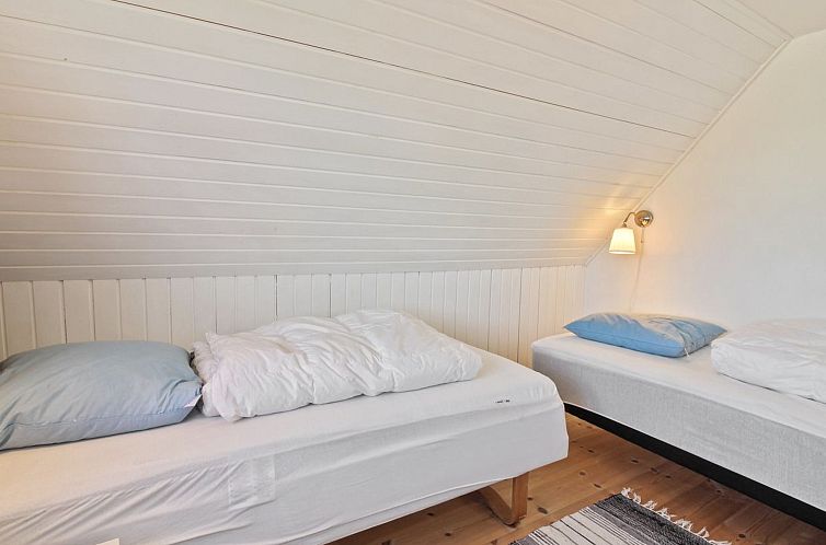 Vakantiehuis "Lilli" - 2km to the fjord