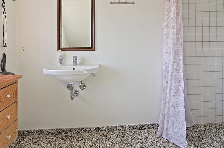 Vakantiehuis "Lilli" - 2km to the fjord