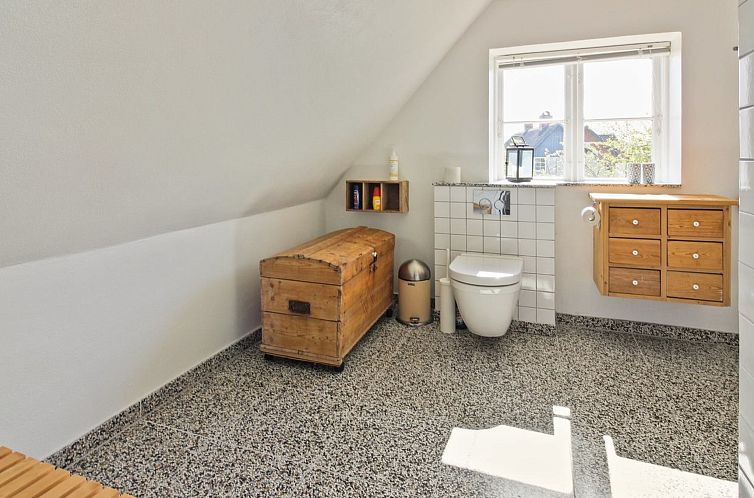 Vakantiehuis "Lilli" - 2km to the fjord