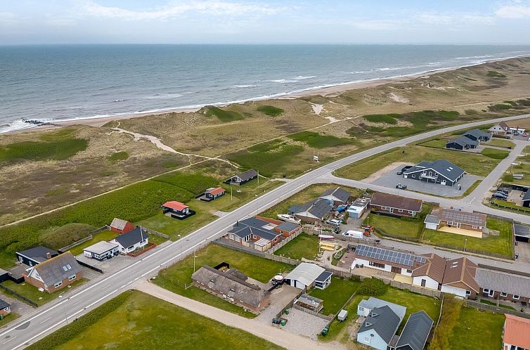 Vakantiehuis "Cornelius" - 900m from the sea