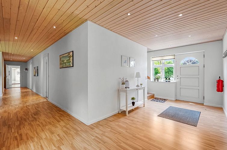 Appartement "Eini" - 4.5km from the sea