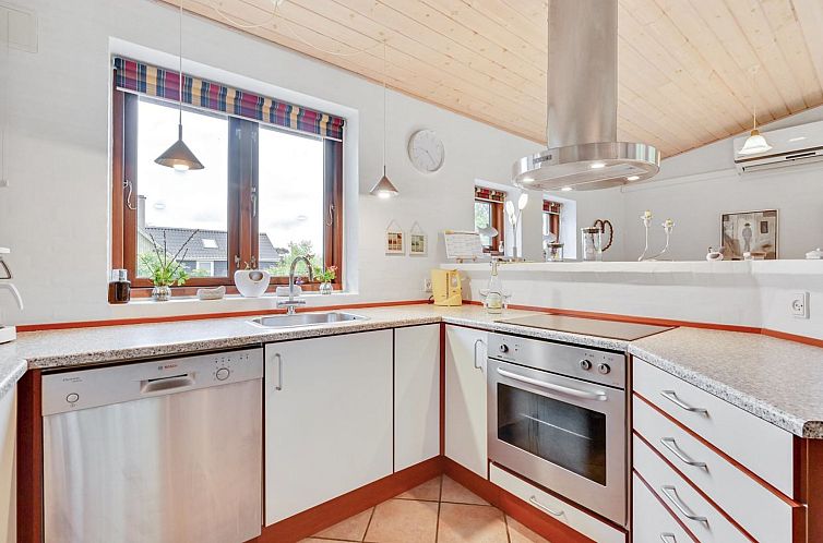 Vakantiehuis "Rika" - 525m to the fjord