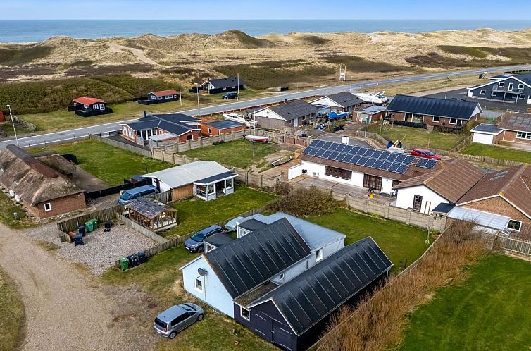 Vakantiehuis "Fransiska" -  from the sea