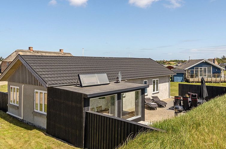 Vakantiehuis "Ludwik" - 150m from the sea