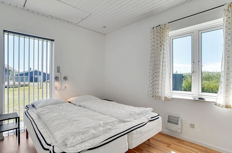 Vakantiehuis "Ludwik" - 150m from the sea