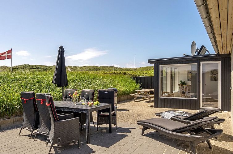 Vakantiehuis "Ludwik" - 150m from the sea