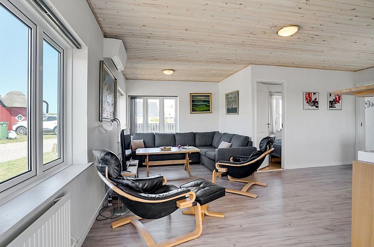 Vakantiehuis "Ludwik" - 150m from the sea