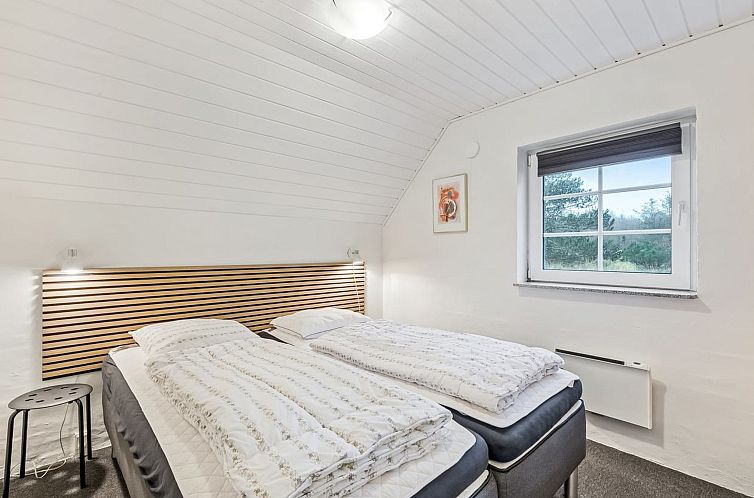 Vakantiehuis "Aane" - 1.8km from the sea