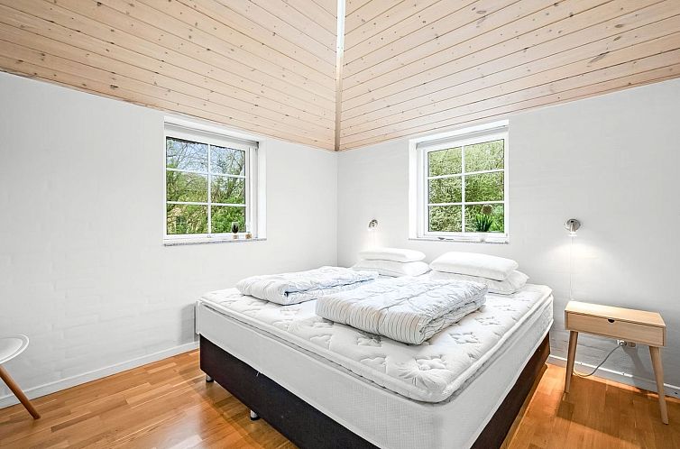 Vakantiehuis "Benthe" -  from the sea