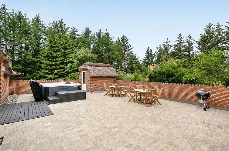Vakantiehuis "Erla" - 2.3km from the sea