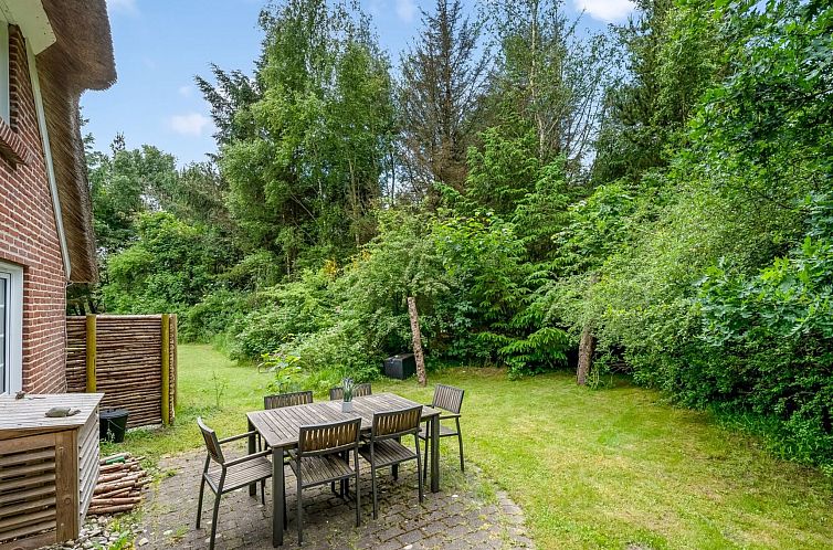 Vakantiehuis "Alkil" - 1.7km from the sea