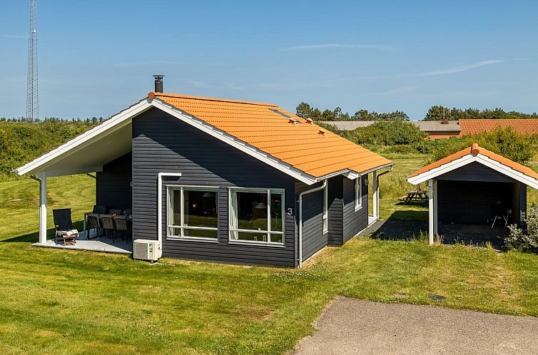 Vakantiehuis "Ernesta" -  from the sea