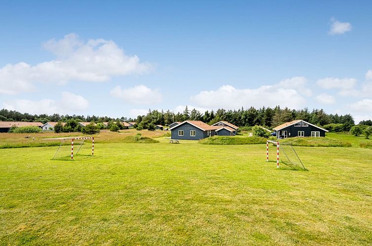 Vakantiehuis "Ernesta" -  from the sea