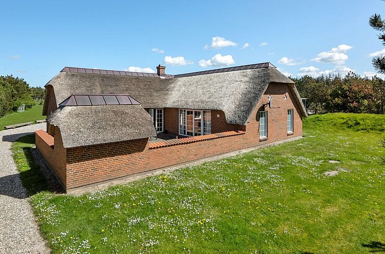 Vakantiehuis "Jorkin" - 1.8km from the sea