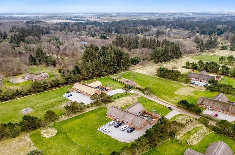 Vakantiehuis "Jorkin" - 1.8km from the sea