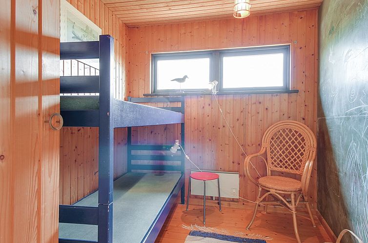 Vakantiehuis "Bryndis" - 300m from the sea