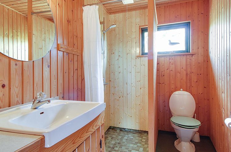 Vakantiehuis "Bryndis" - 300m from the sea