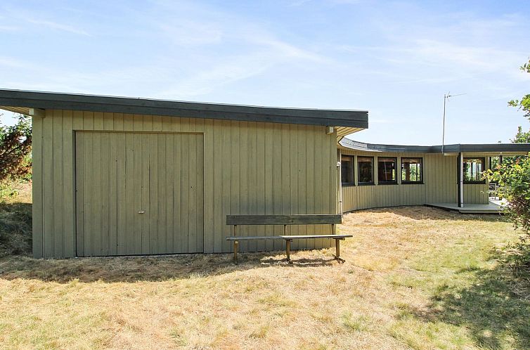 Vakantiehuis "Bryndis" - 300m from the sea